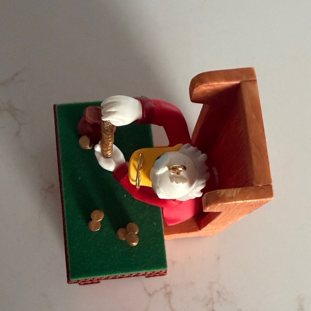 Hallmark Keepsake Scrooge McDuck Ornament - Picture 8 of 9